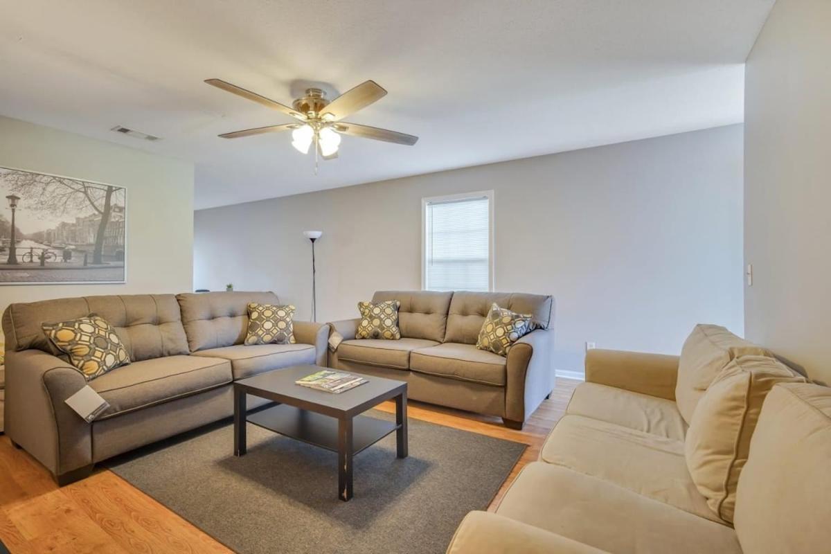Charming Gray Home- 5 Mins From Gsu! Statesboro Zewnętrze zdjęcie