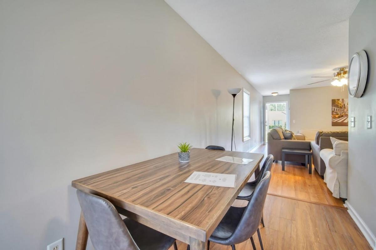 Charming Gray Home- 5 Mins From Gsu! Statesboro Zewnętrze zdjęcie