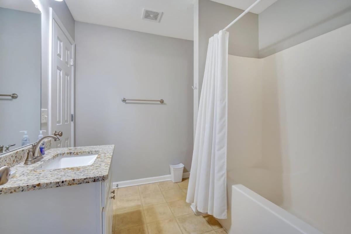 Charming Gray Home- 5 Mins From Gsu! Statesboro Zewnętrze zdjęcie